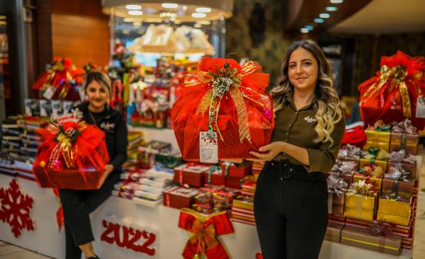 ANTALYA’da yılbaşı hazırlıkları tüm hızıyla  sürüyor