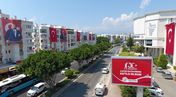 Antalya, Kırmızı-Beyaz!
