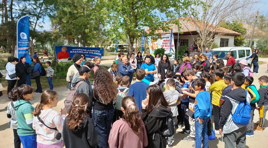 ANTALYA’NIN HAZİNESİ ZEYTİNPARK'TA GENÇLER İÇİN HAZİNE OYUNU DÜZENLENDİ