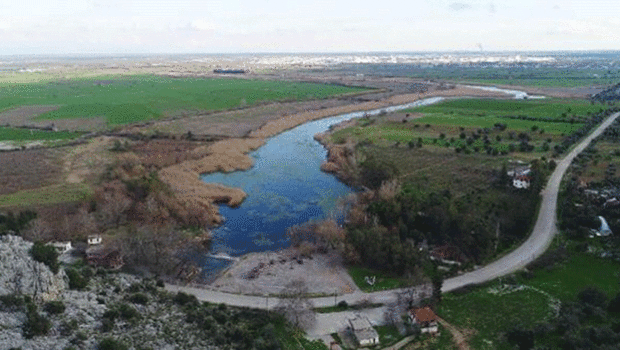 Antalya’nın içme suyu kaynağı Kırkgöz’de yaşanan çevre kirliliği kamu kurumlarını harekete geçirdi. 