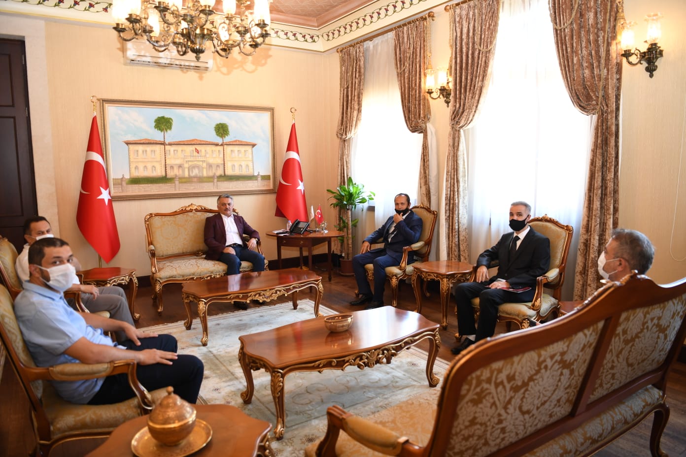 Antalya Valisi Ersin Yazıcı'ya anlamlı ziyaret