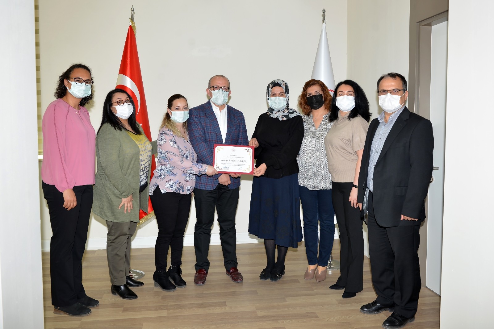 Antalya’ya serviks kanseri taramasında birincilik ödülü