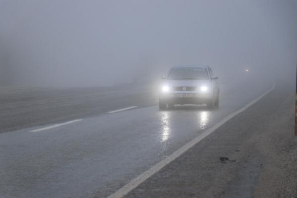 Antalya yolunda sis, ulaşımı aksattı