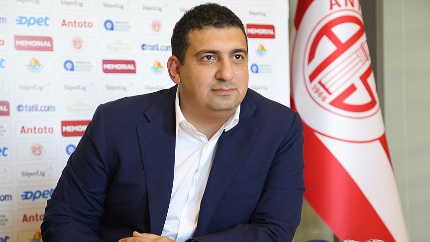 Antalyaspor Başkanı Ali Şafak Öztürk istifa etti