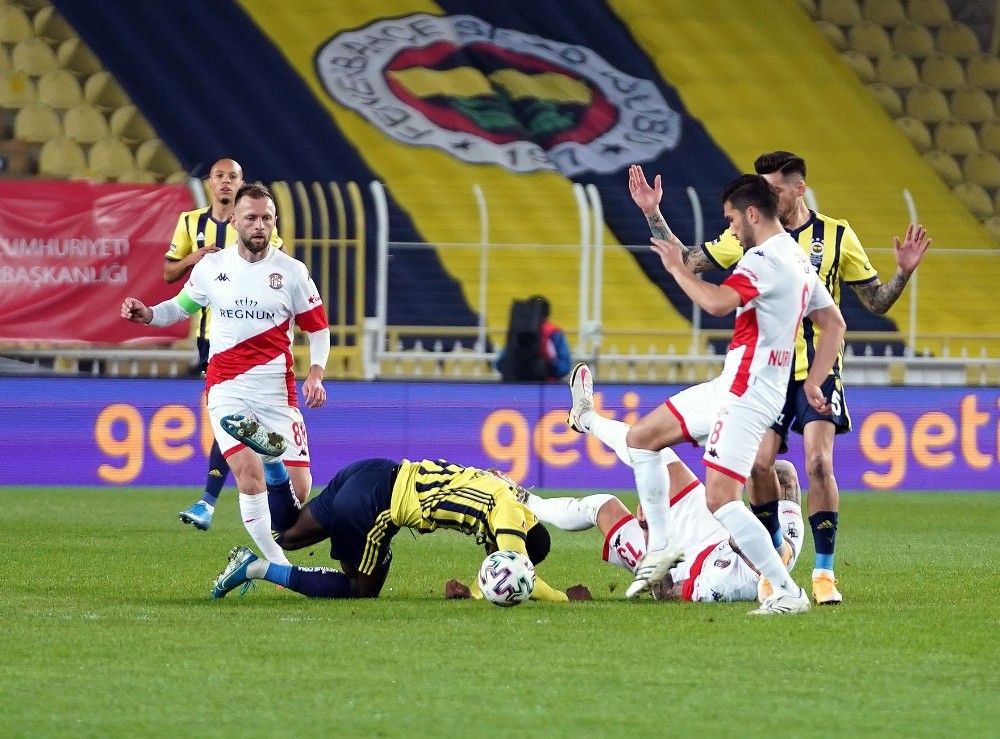 Antalyaspor ligdeki yenilmezlik serisini 12 maça çıkardı.