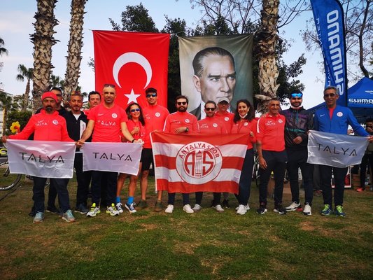 Antalyaspor Triatlon Takımı’ndan 3 altın, 2 bronz madalya