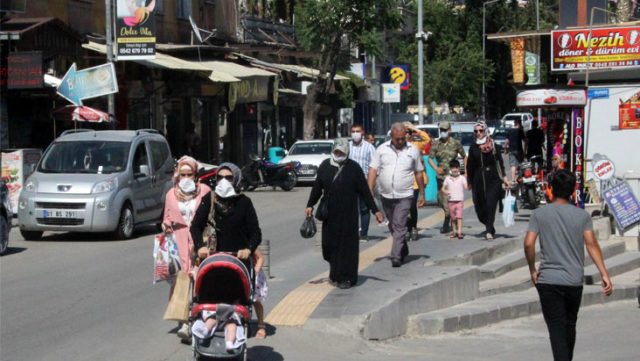 Artık kimse Koronavirisü ciddiye almıyor