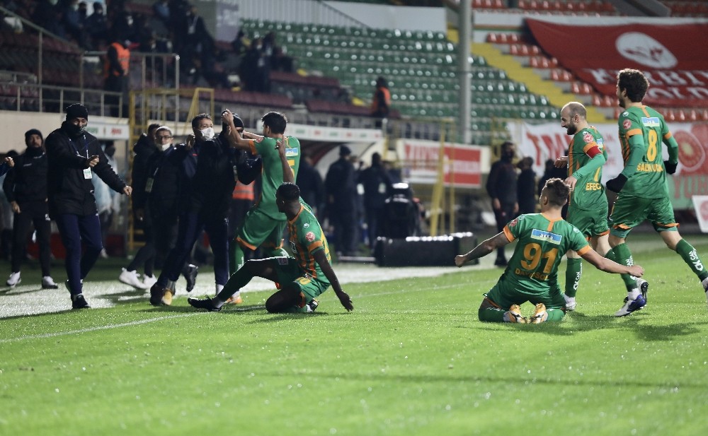  Aytemiz Alanyaspor: 4 - MKE Ankaragücü: 3 