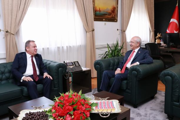  Başkan Böcek Ankara’da  CHP Genel Başkanı Kılıçdaroğlu’nu ziyaret etti