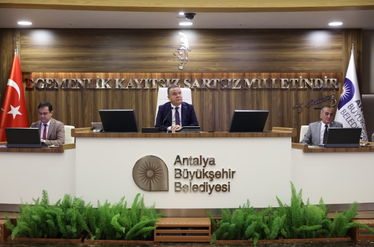 BAŞKAN BÖCEK; “ANTALYA’NIN TANITIMI TEK ÇATI ALTINDA OLACAK”