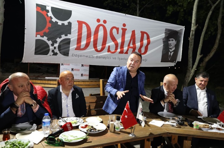 Başkan Böcek DÖSİAD üyeleri ile buluştu