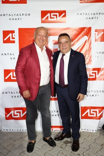 BAŞKAN BÖCEK’E ANTALYASPOR VAKFI’NDAN PLANLAMA TEŞEKKÜRÜ