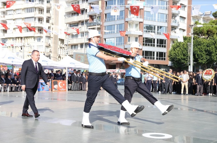 BAŞKAN BÖCEK GAZİLER GÜNÜ’NÜ KUTLADI