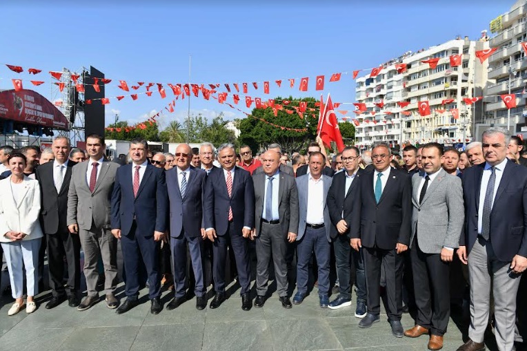 BAŞKAN UYSAL, ’19 MAYISLAR HAYATIN İÇİNDE HEP VAR’