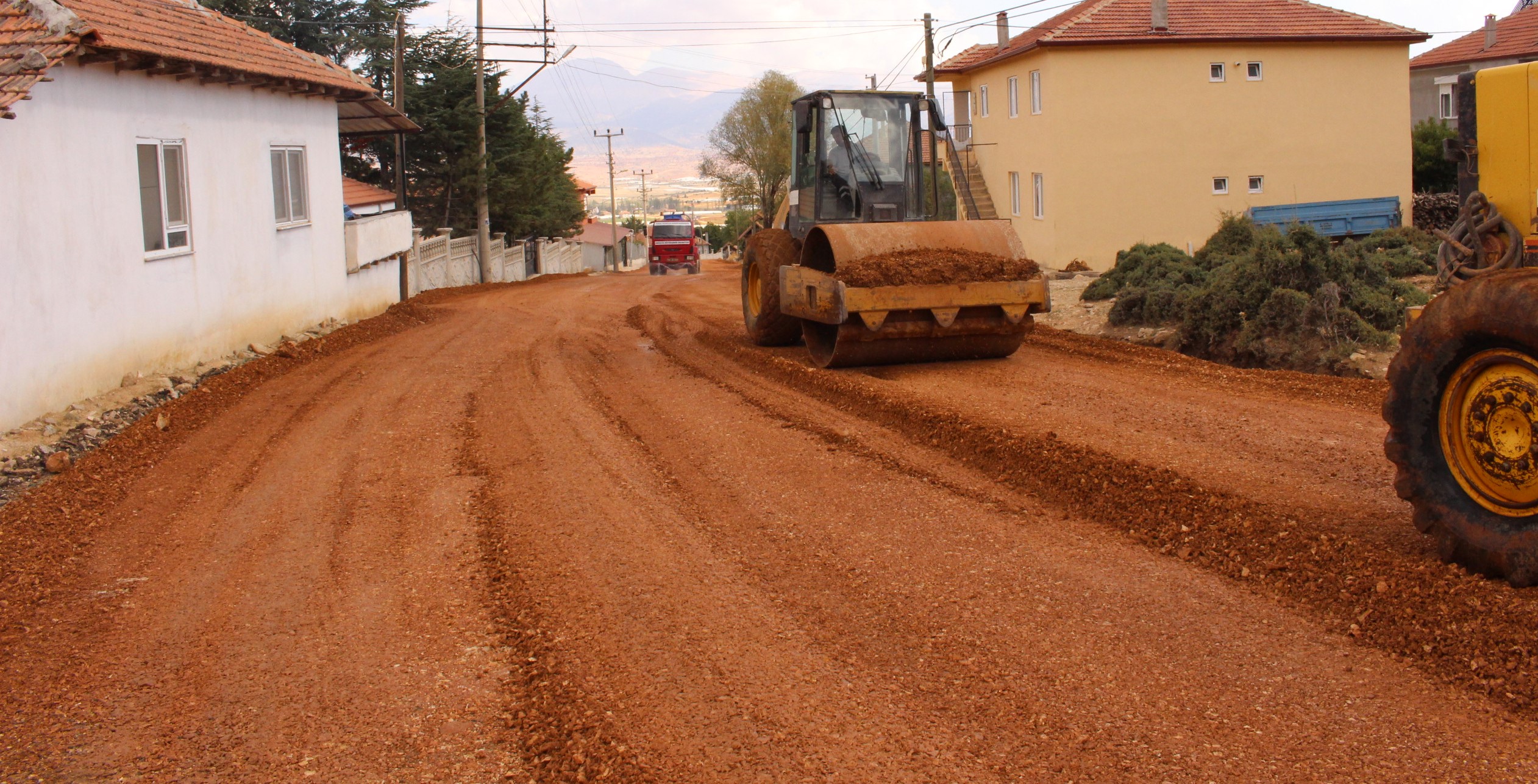 Bayındır Mahallesi Yolu Yenileniyor