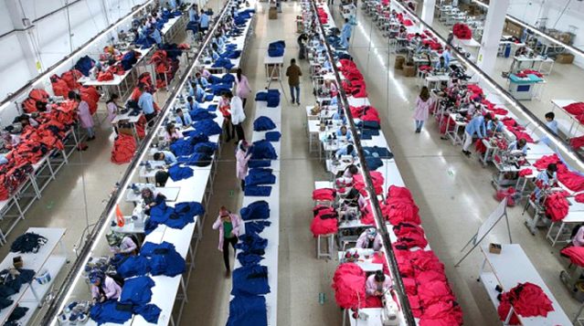 Bazı tekstil ve sanayi ürünlerinin ithalatına yüzde 50'ye varan ilave gümrük vergisi getirildi