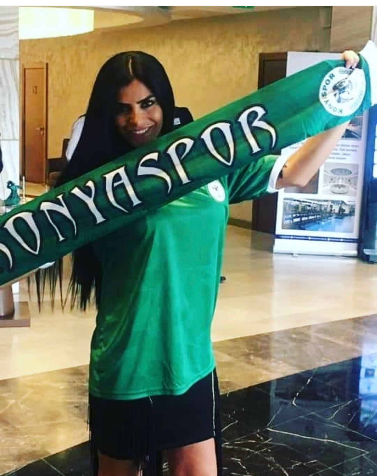 BERNA TAN'DAN KONYASPOR YÖNETİMİNE SİTEM DOLU MESAJ!