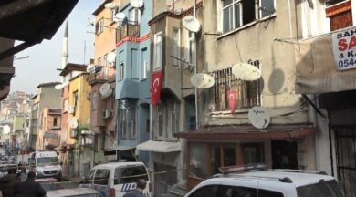 Beyoğlu’nda battaniyeye sarılı kadın cesedi bulundu