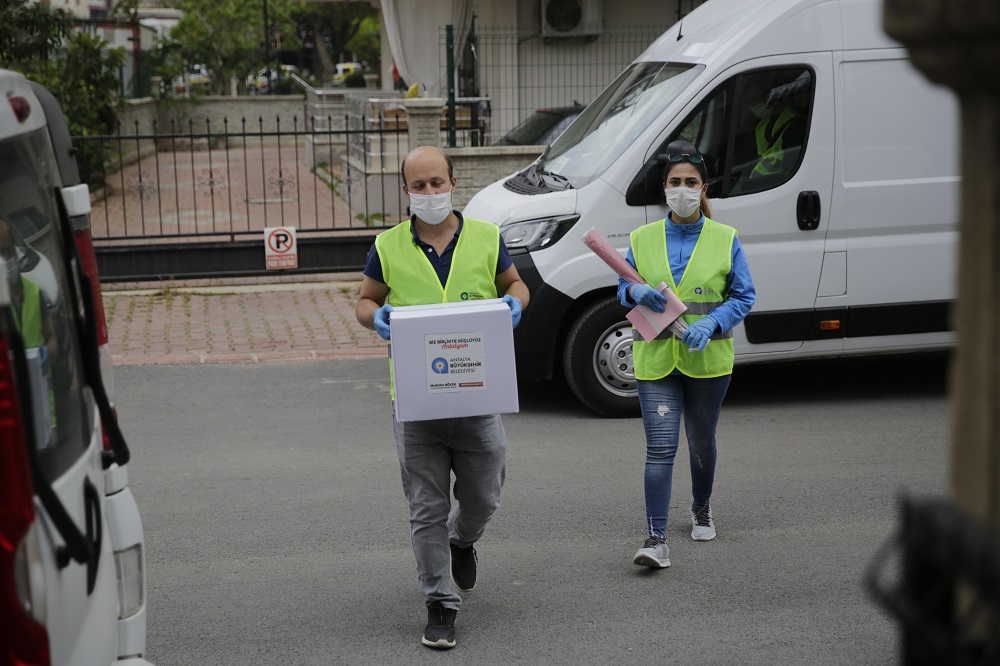 Böcek: Tüm imkanlarımızı seferber ettik