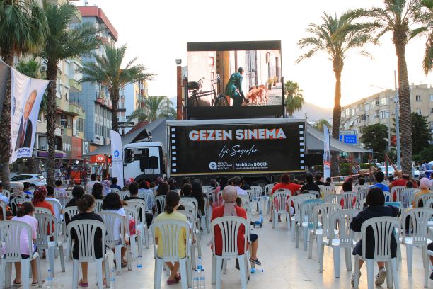 Büyükşehir Belediyesi ilçeleri sinema ile buluşturdu  Ayla filmi ile sinema keyfi yaşandı
