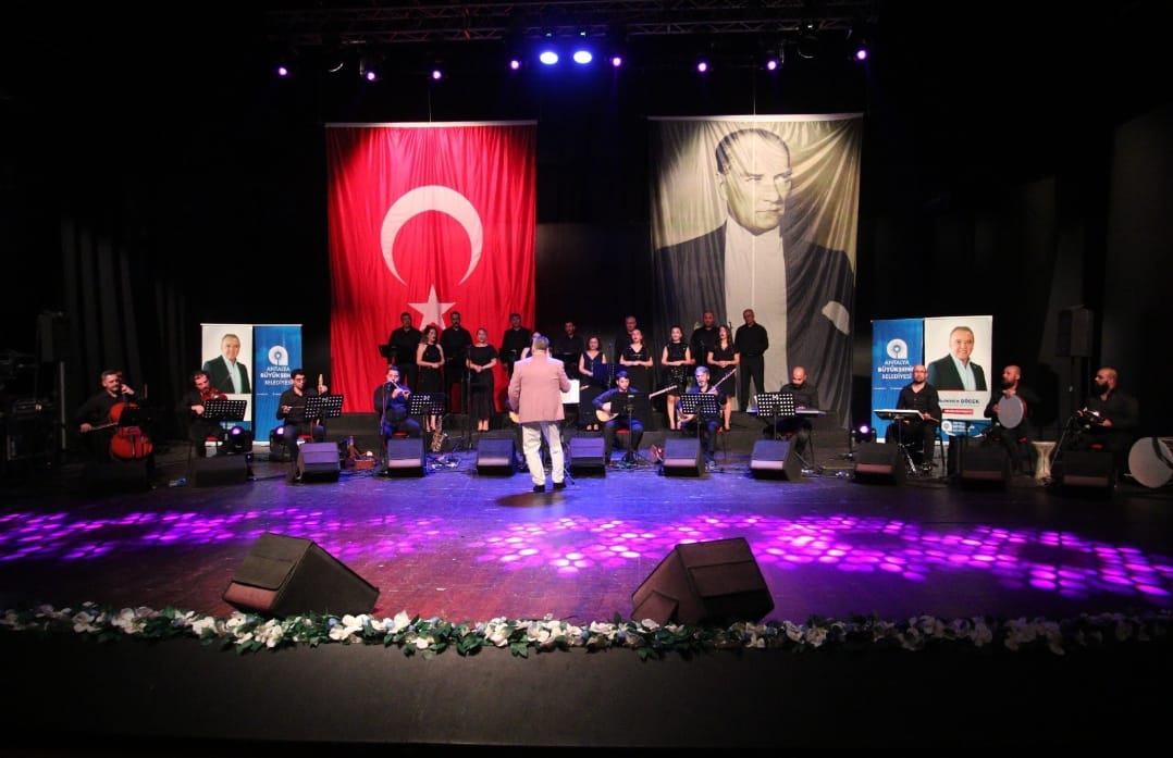  Büyükşehir Belediyesi'nden çevrimiçi konser