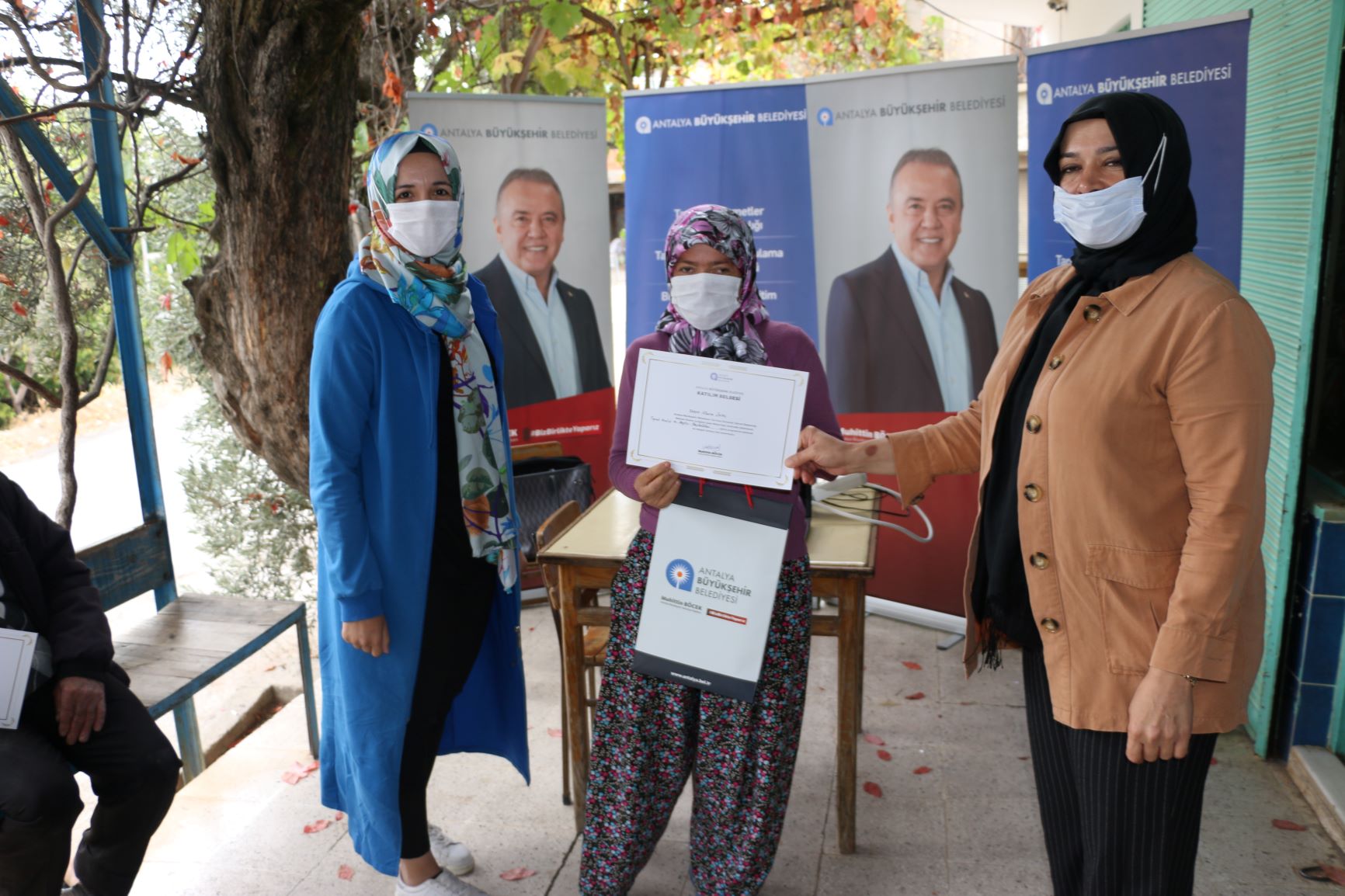 Büyükşehir'den Gündoğmuş'ta üretime destek