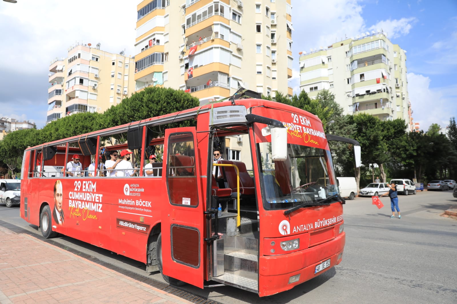 Büyükşehir'den Konyaaltı ve Muratpaşa'da 29 Ekim konseri