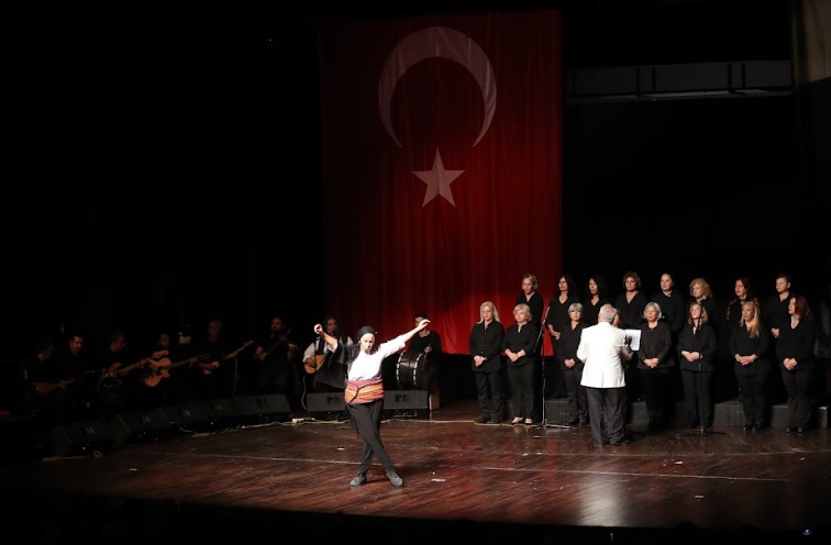 BÜYÜKŞEHİR ‘PAYİDAR’I ANTALYALI İZLEYİCİYLE BULUŞTURDU