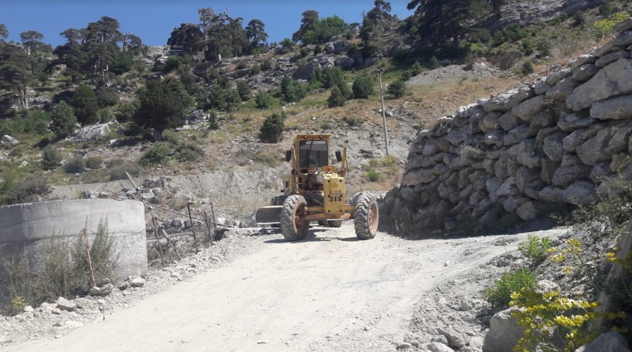 BÜYÜKŞEHİR YAYLA YOLLARINDA ÇALIŞIYOR