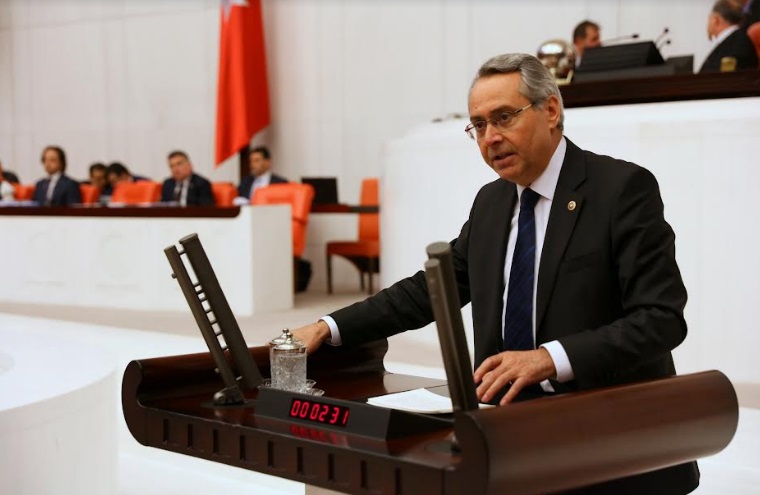 CHP ANTALYA MV. RAFET ZEYBEK'İN GÜNDEME DAİR AÇIKLAMALARI "İÇİNDEN GEÇTİĞİMİZ SÜREÇ VASATLIĞIN İKTİDARIDIR, BUNUN SONA ERECEĞİ GÜN YAKINDIR.