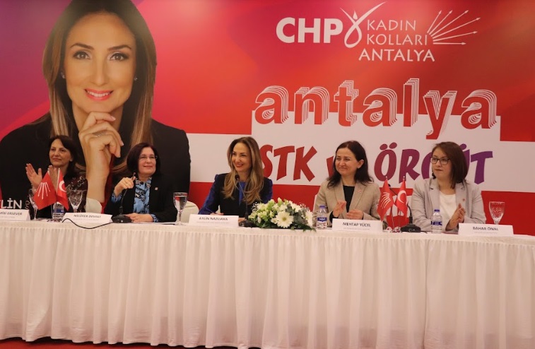 CHP KADIN KOLLARI GENEL BAŞKANI ANTALYA’DA