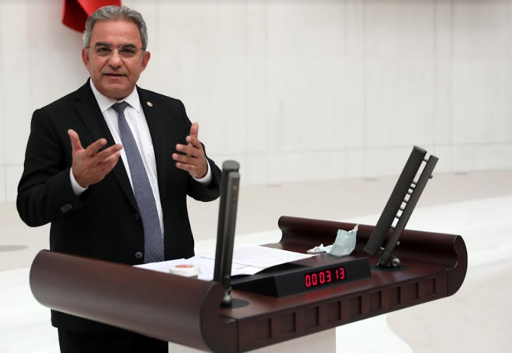 CHP’Lİ BUDAK: “LİMAK-YK ENERJİ, BAKANLIKTAN İZİN ALMADAN ZEYTİNLİKLERİ YOK ETTİ”