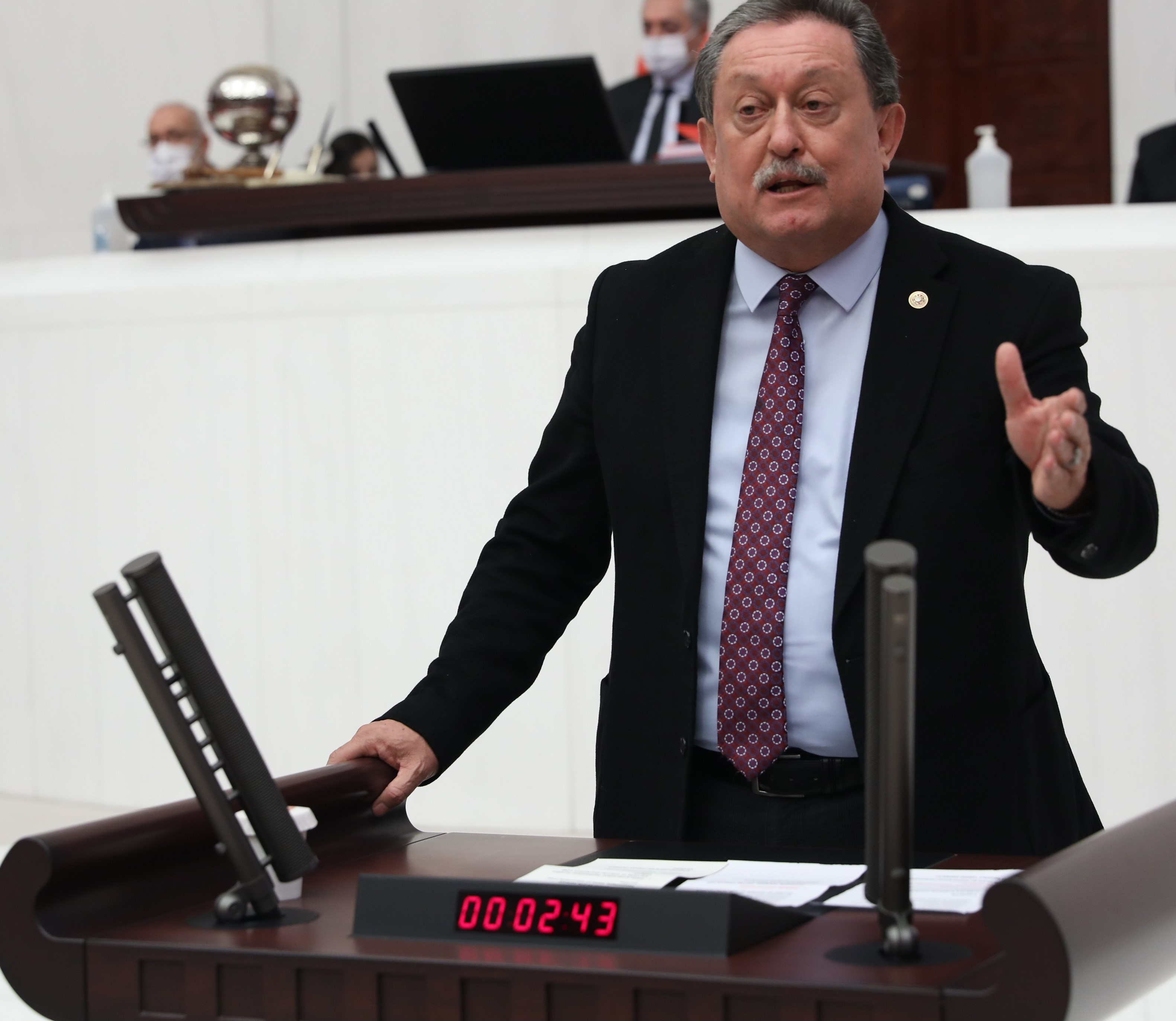 CHP’Lİ ÖZER: ANTALYALI ÇİFTÇİ SEL, HORTUM VE TARSİM MAĞDURU