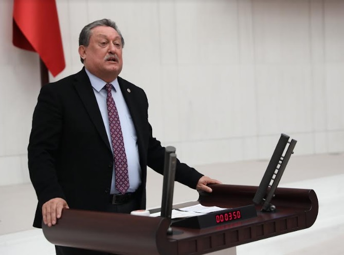 CHP'Lİ ÖZER: BESİCİNİN DE KADERİ BORÇ YÜZÜNDEN İNEĞİNİ SATMAK MI?