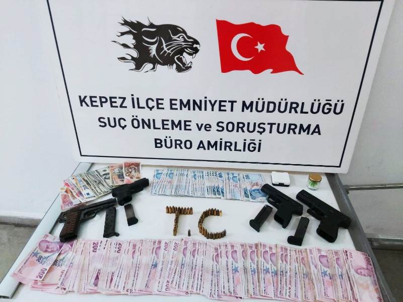 Çıkar Amaçlı Suç Örgütü Kurmak, Kurulan Örgüte Üye Olmak Suçundan 6 Şahıs Tutuklandı