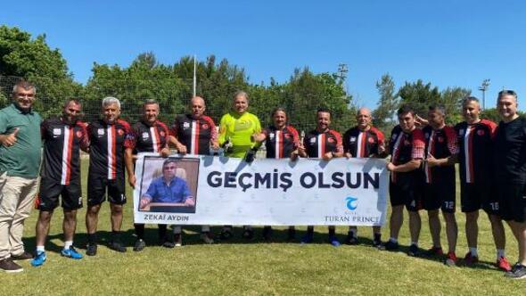 Covid-19 tedavisi gören arkadaşları için futbol turnuvası düzenlediler