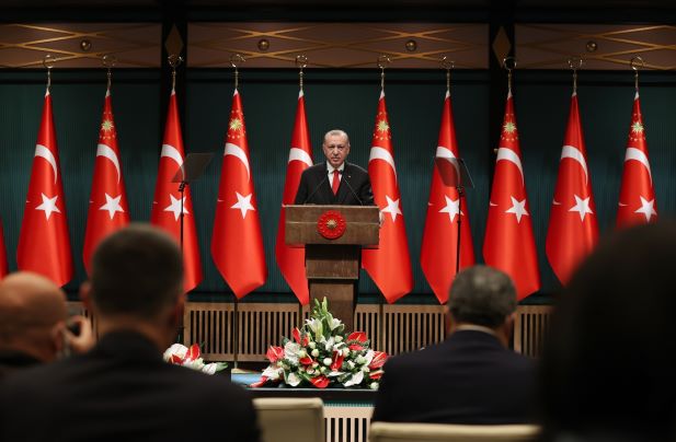 Cumhurbaşkanı Erdoğan: “Kovid-19’la mücadelede, 83 milyon hep birlikte seferberlik ruhuyla hareket etmemiz gerekiyor”