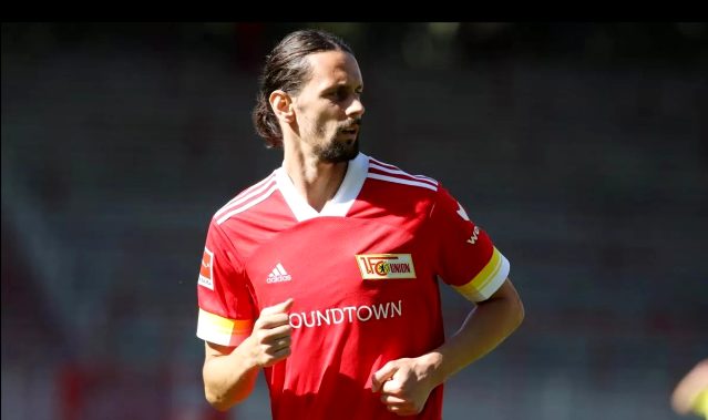 Denizlispor, dünyaca ünlü stoper Neven Subotic'le anlaşma sağladı