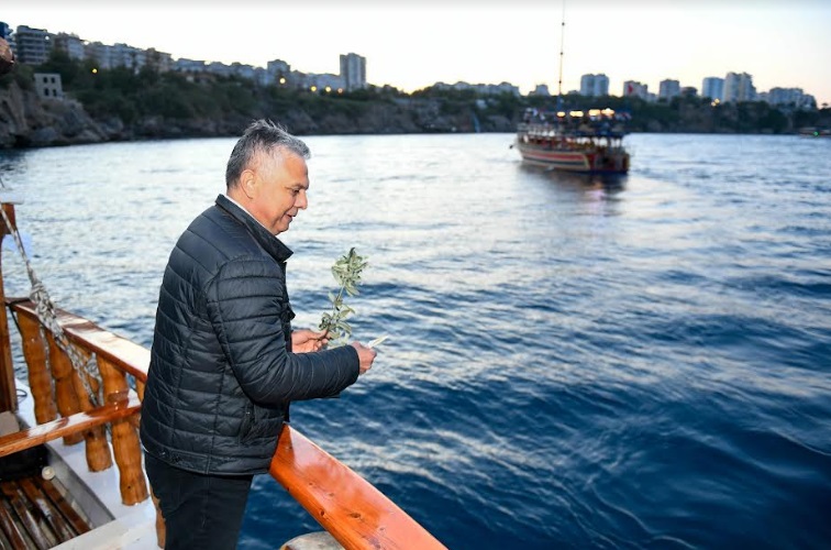 DİLEKLER AKDENİZ’LE BULUŞTU