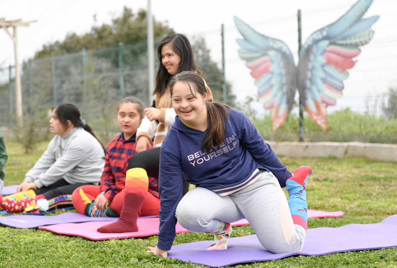 DOWN SENDROMLU ÇOCUKLARA YOGA KURSU