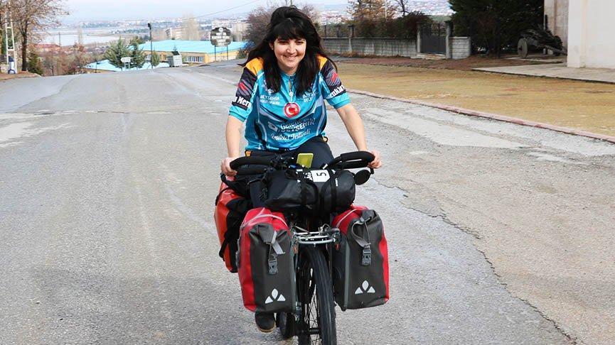 Dünya turundaki Brezilyalı bisikletçi Beyşehir’de