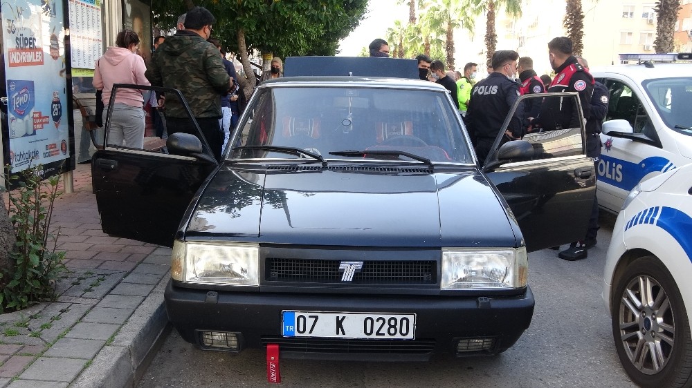 ’Dur’ ihtarına uymayıp polise ateş eden sürücü, emniyeti alarma geçirdi