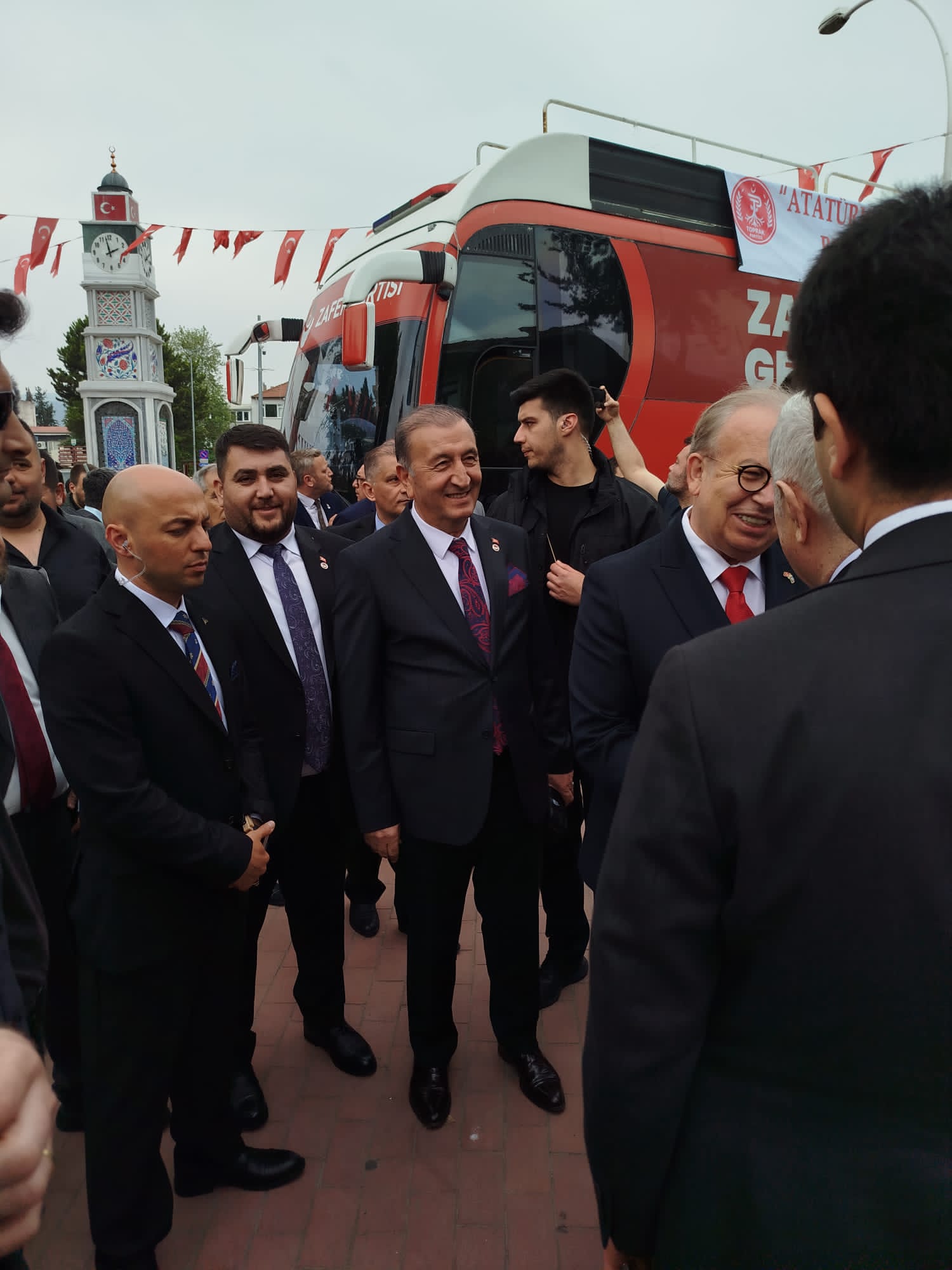 Egemenliğin Sesi: Bedri Yalçın İznik’te Ekümenik Oyuna Karşı Sahadaydı
