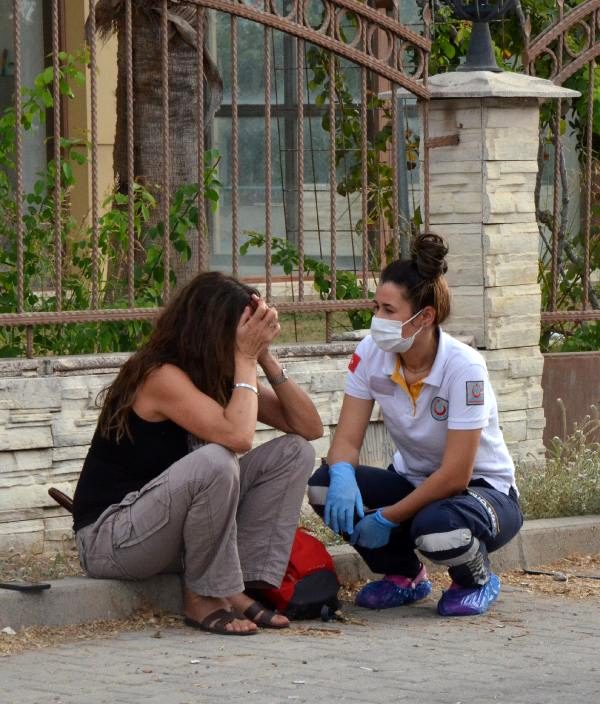 Emekli emniyet müdürü otobüste kalp krizinden öldü, eşi uzun süre ağladı