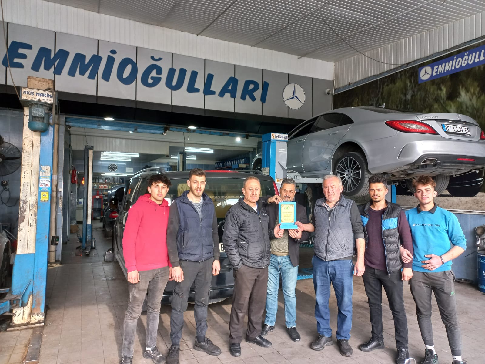 EMMİOĞULLARI MERCEDES SERVİSİNE ÖDÜL