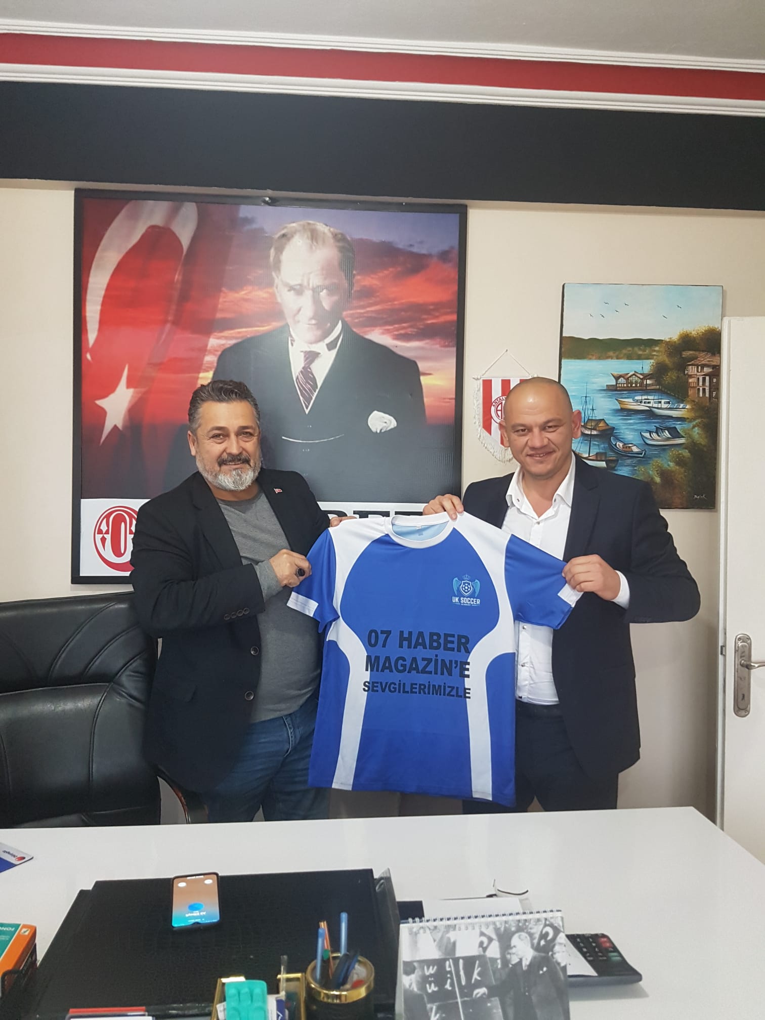 ESNAF İNDİRİM KARTI VE ÜMİT KARAN GENÇLİK VE SPOR KULÜBÜ KADIN FUTBOL TAKIMI SPONSORLUK ANLAŞMASI İMZALADI