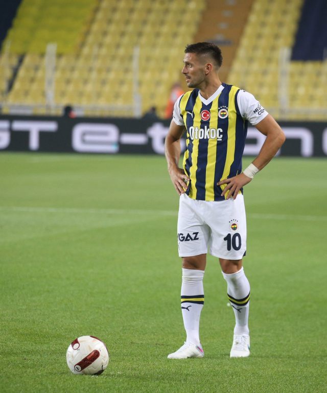 Fener'in yeni yıldızı sosyal medyayı yıktı