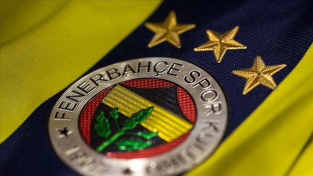Fenerbahçe, kadın-erkek voleybol ile kadın basketbolda 65 kişinin koronavirüs testlerinin negatif çıktığını duyurdu