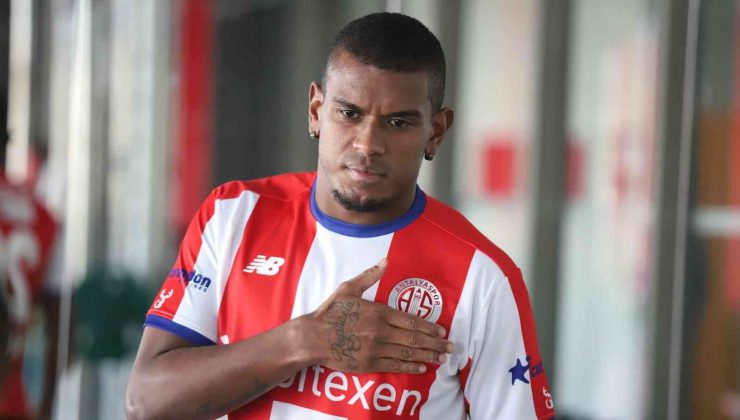 FERNANDO MARTİNS,ANTALYASPOR'A İMZA ATTI