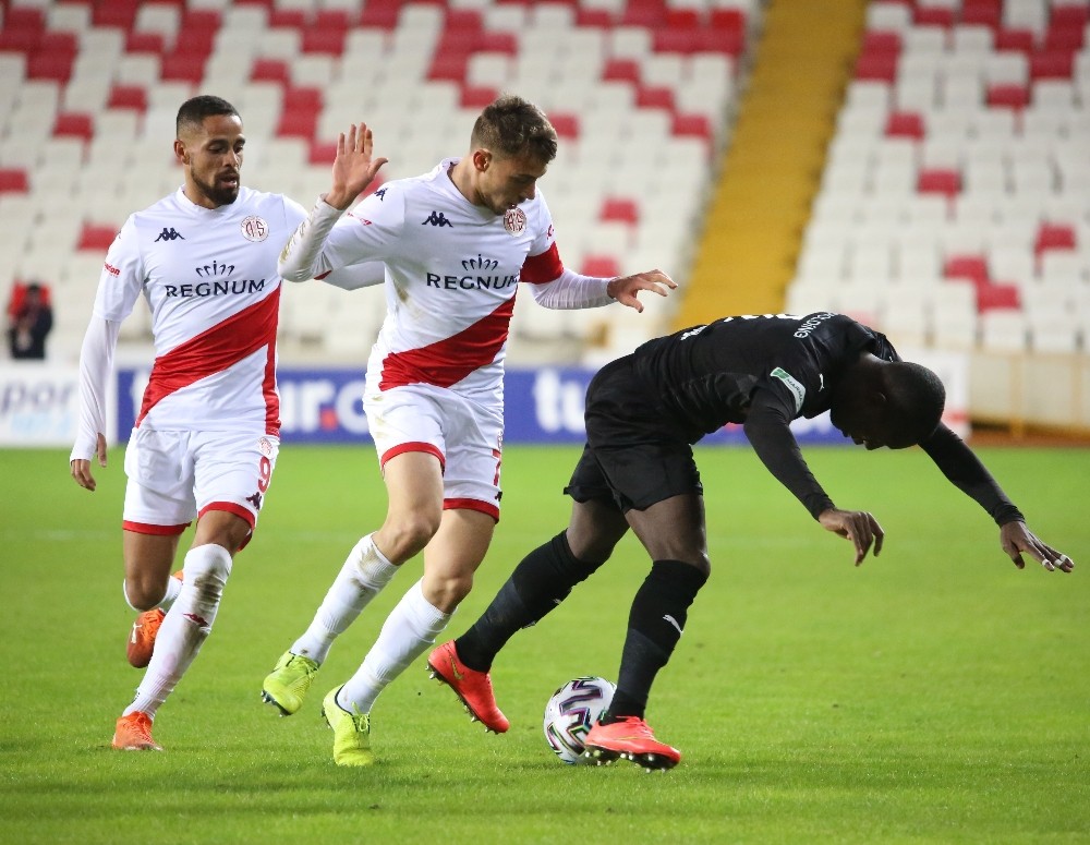 FT Antalyaspor ile DG Sivasspor, yarın Ziraat Türkiye Kupası Çeyrek Finali’yle birlikte 24. kez karşılaşacak